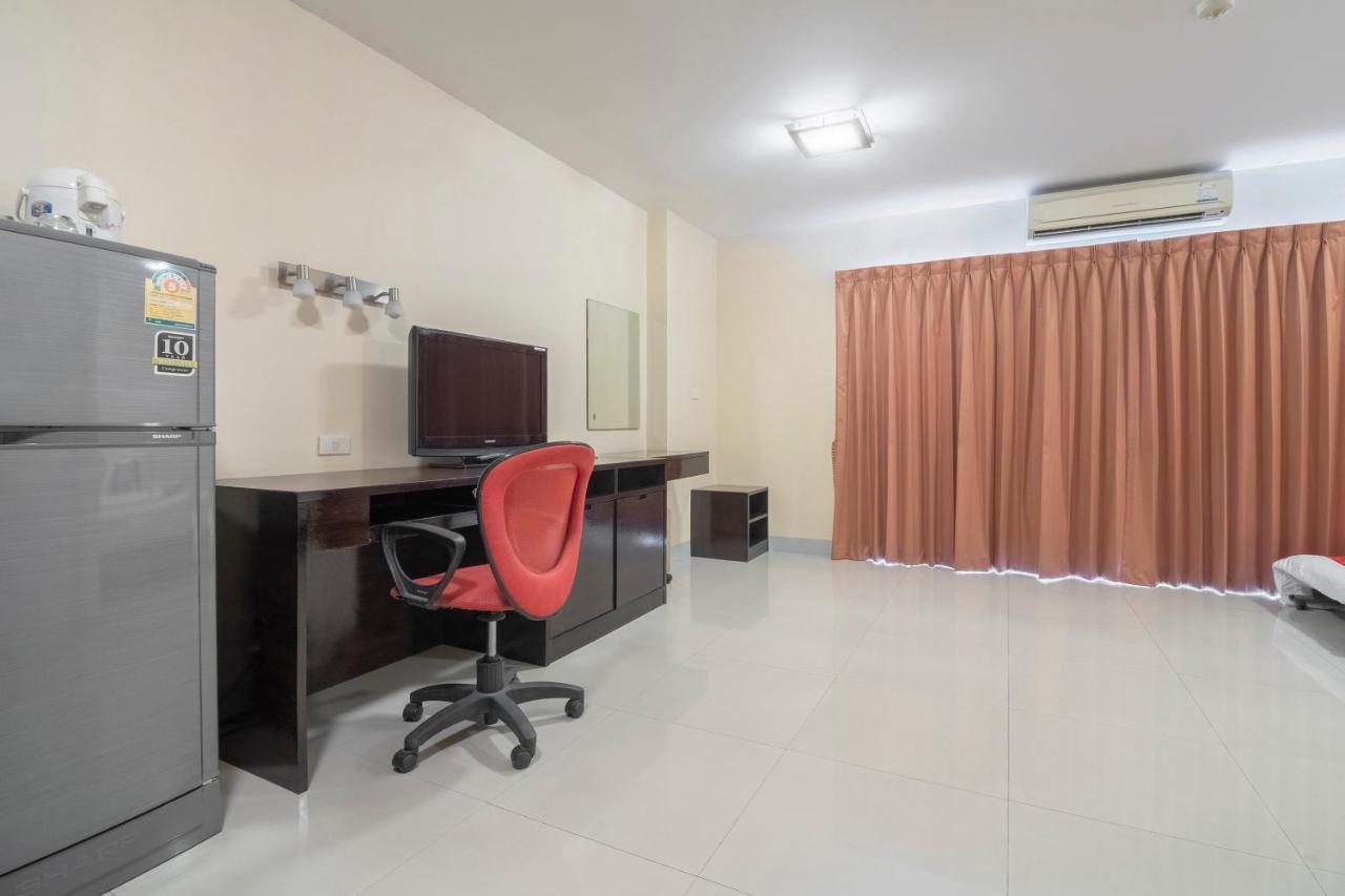 Oyo 829 Royal Thai Residence Jomtien Exterior foto
